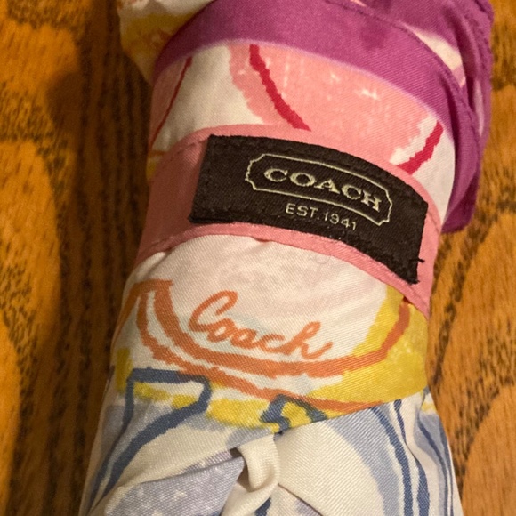 Rainbow Coach Compact Umbrella - Picture 3 of 6